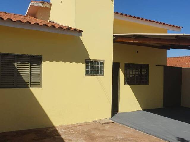 #7 - Casa para Venda em Rio Verde - GO