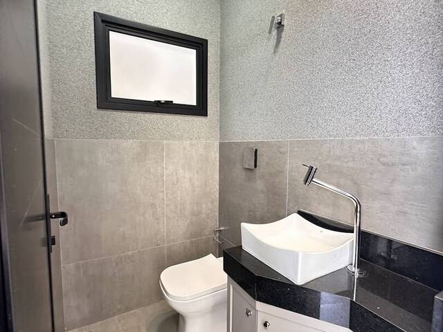 #10 - Casa para Venda em Rio Verde - GO