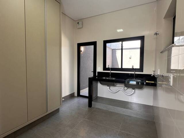 Casa para Venda em Rio Verde - 5